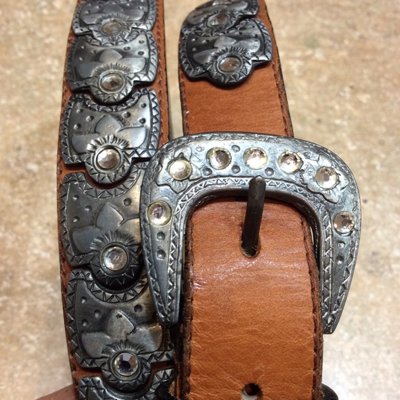 LEATHER BELT WITH RHINESTONES - Picture 3 of 6